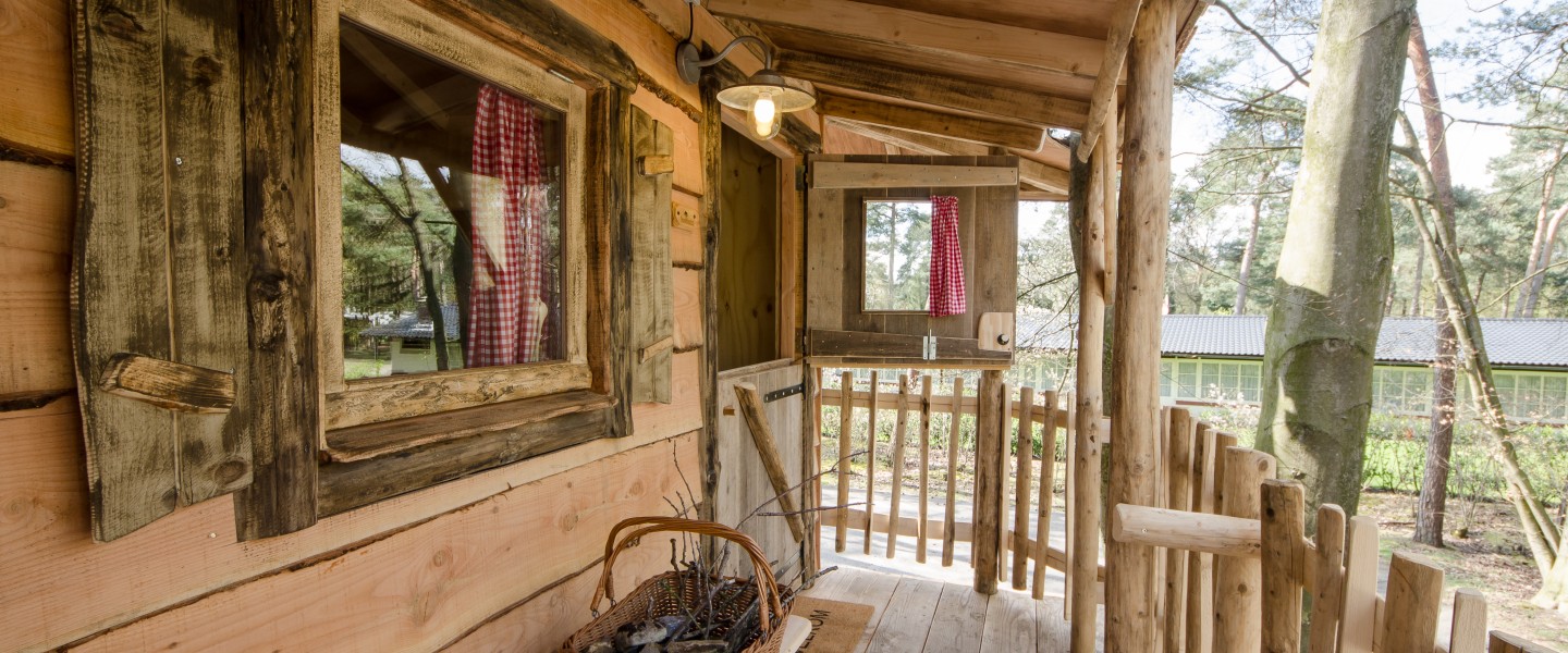 Boomhut 2.jpg